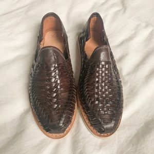 Men’s Leather Huarche Sandal - Size 8.5